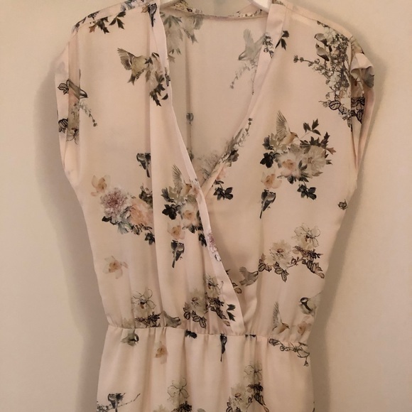 Dresses & Skirts - Zara wrap dress